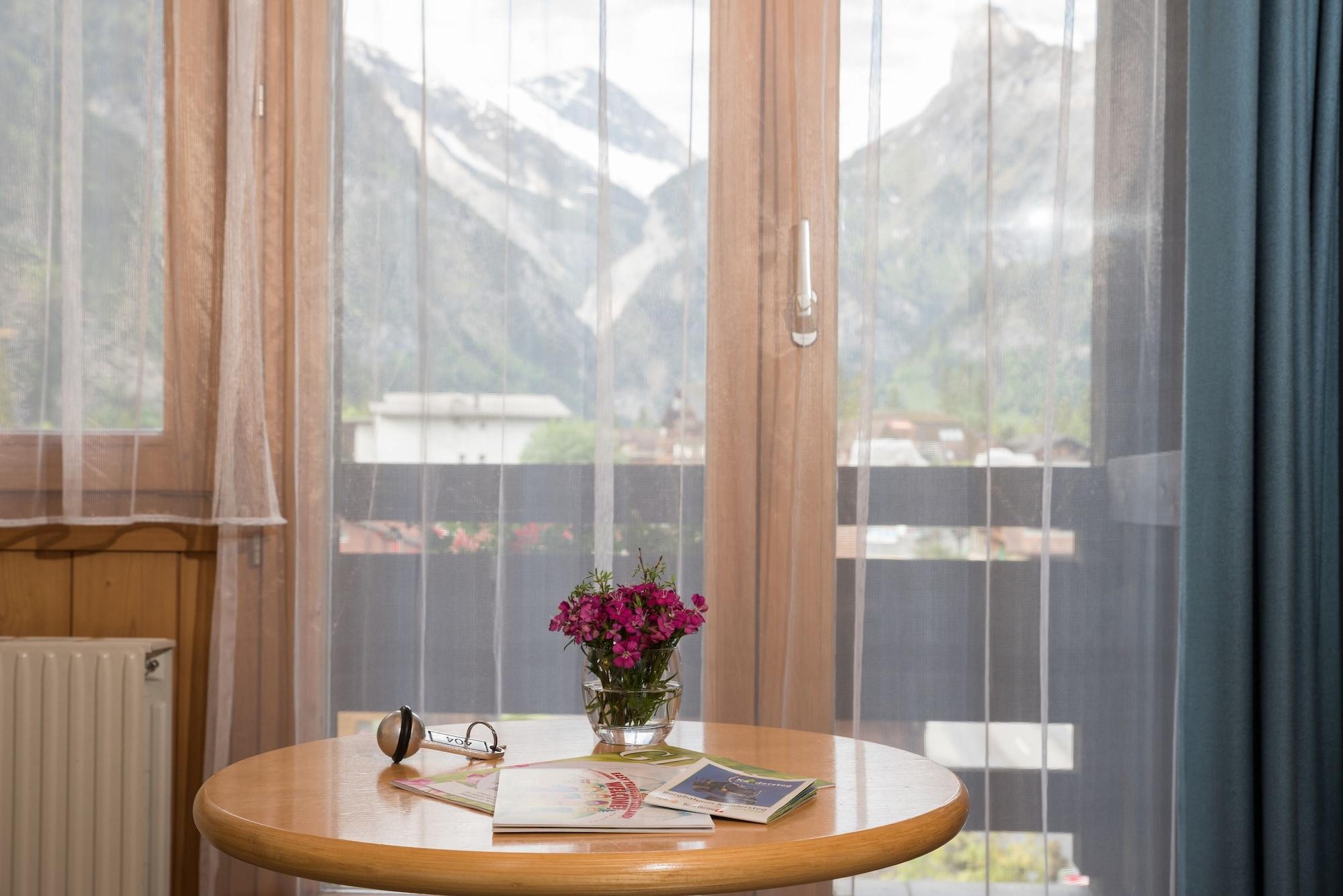 Bluemlisalp Hotel Kandersteg Kültér fotó