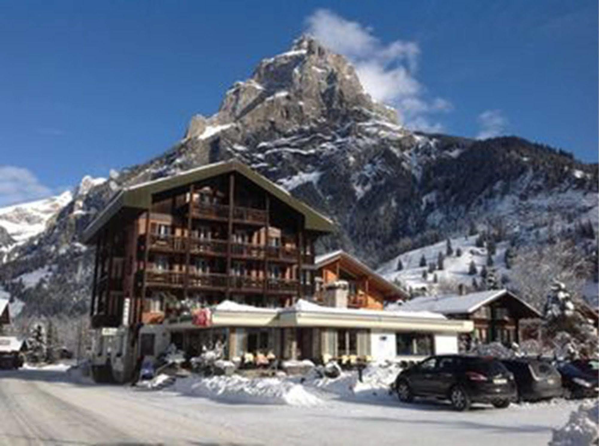 Bluemlisalp Hotel Kandersteg Kültér fotó