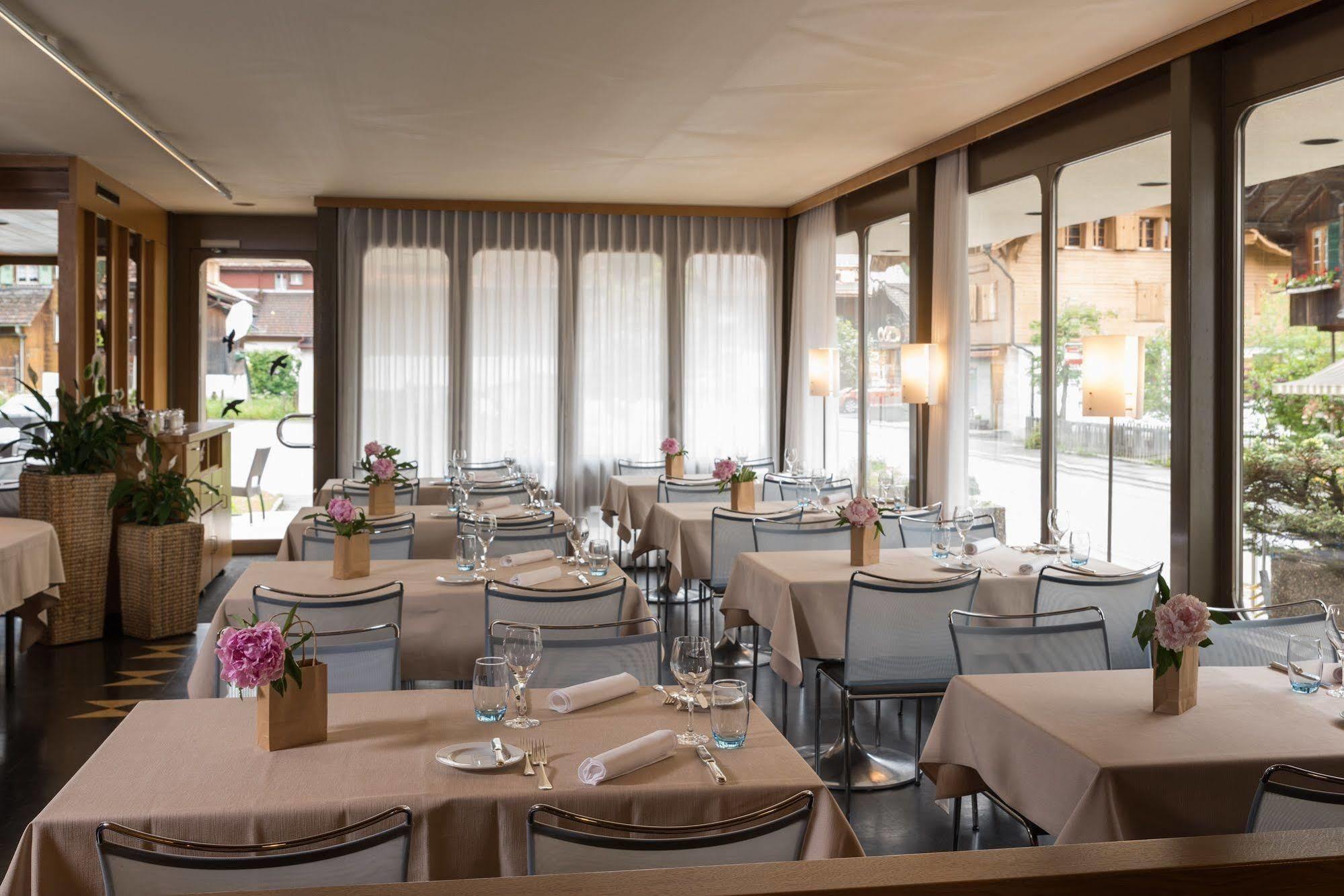Bluemlisalp Hotel Kandersteg Kültér fotó