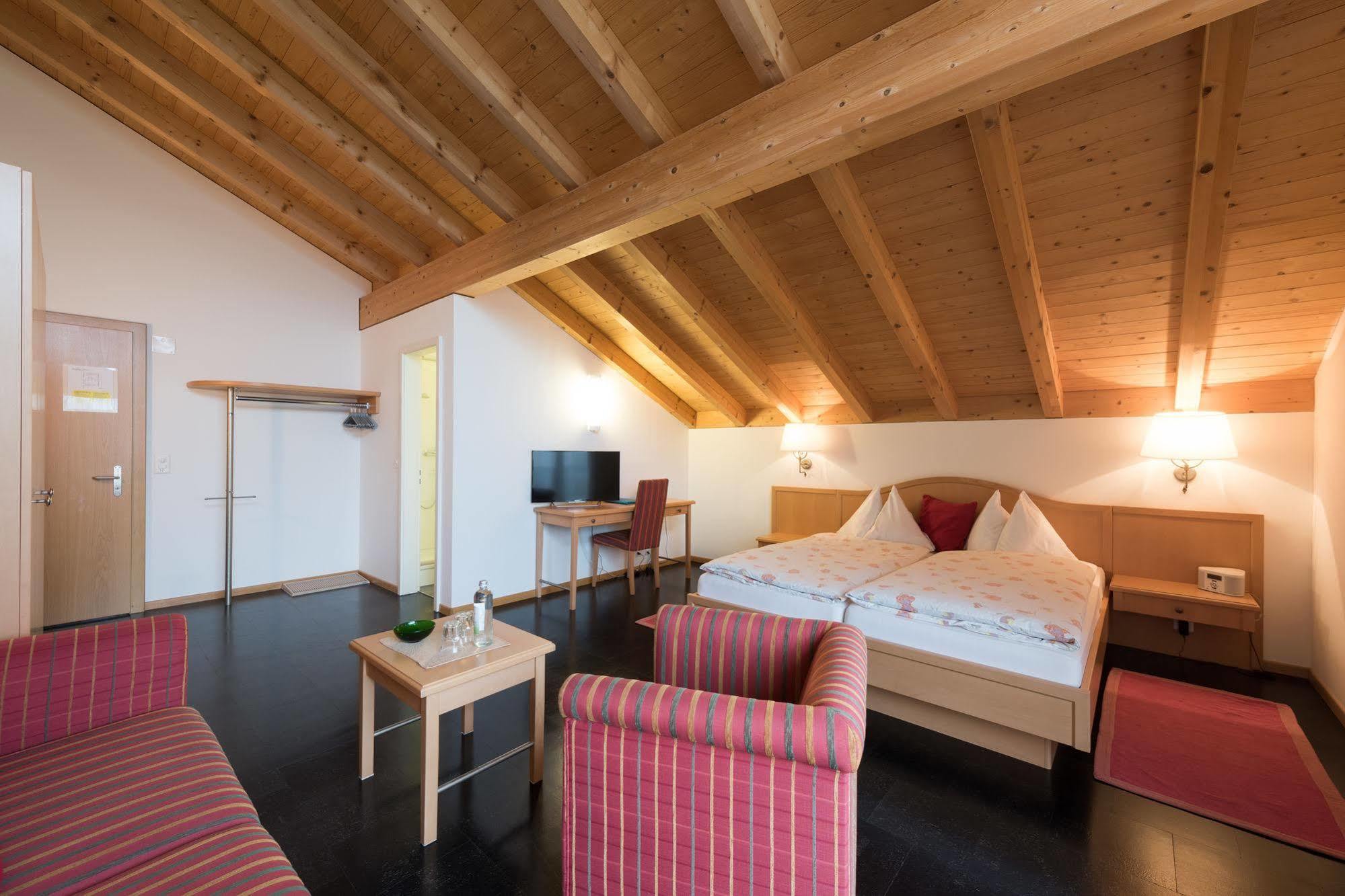 Bluemlisalp Hotel Kandersteg Kültér fotó