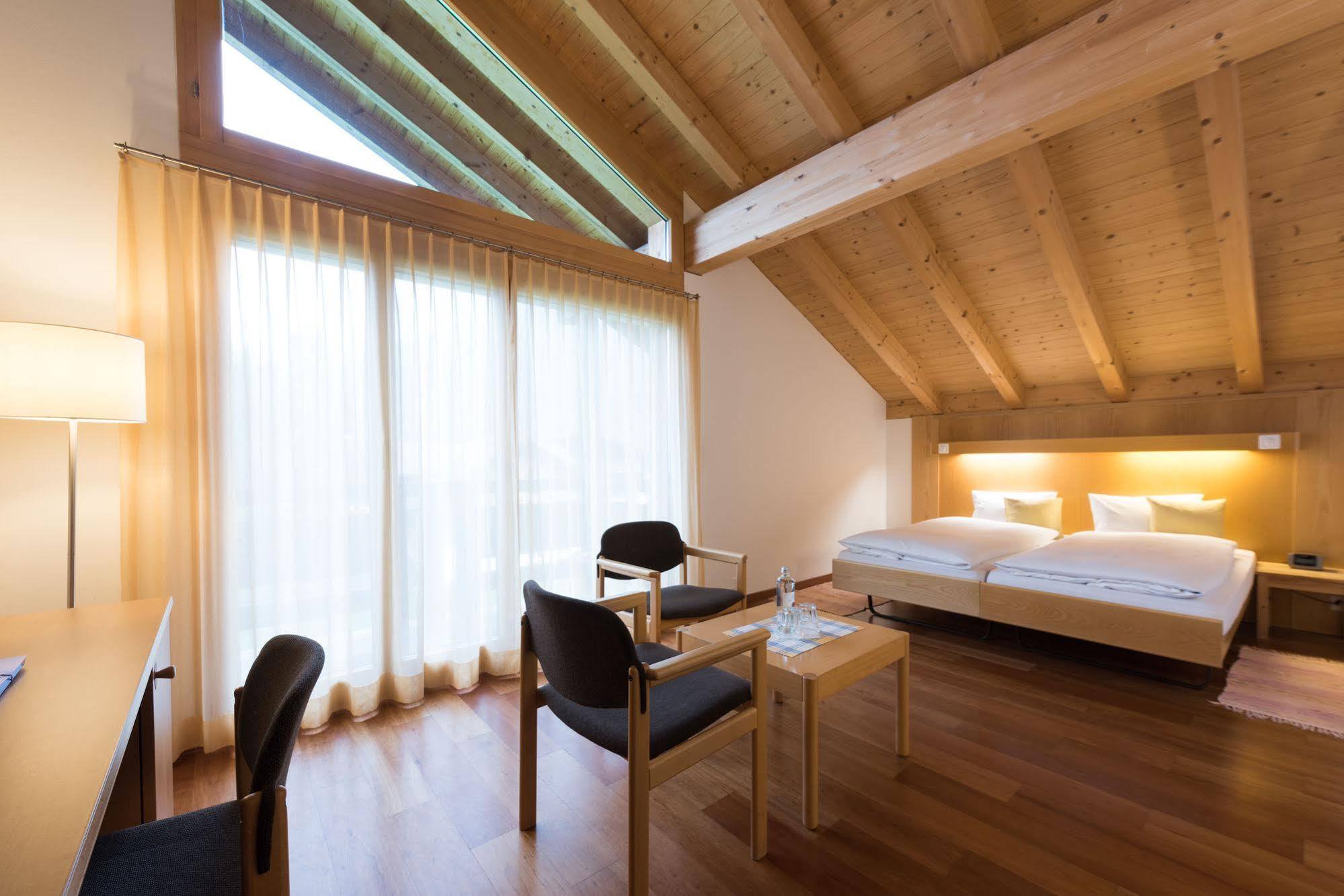 Bluemlisalp Hotel Kandersteg Kültér fotó